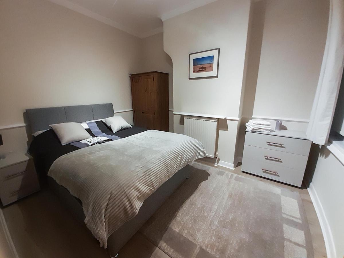 Welcoming 4 Bed Holiday Home In Истбурн Экстерьер фото